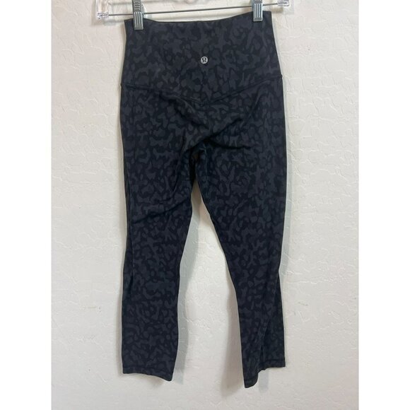 Lululemon Sz 4 Black Grey Animal Print Leggings - Picture 4 of 5